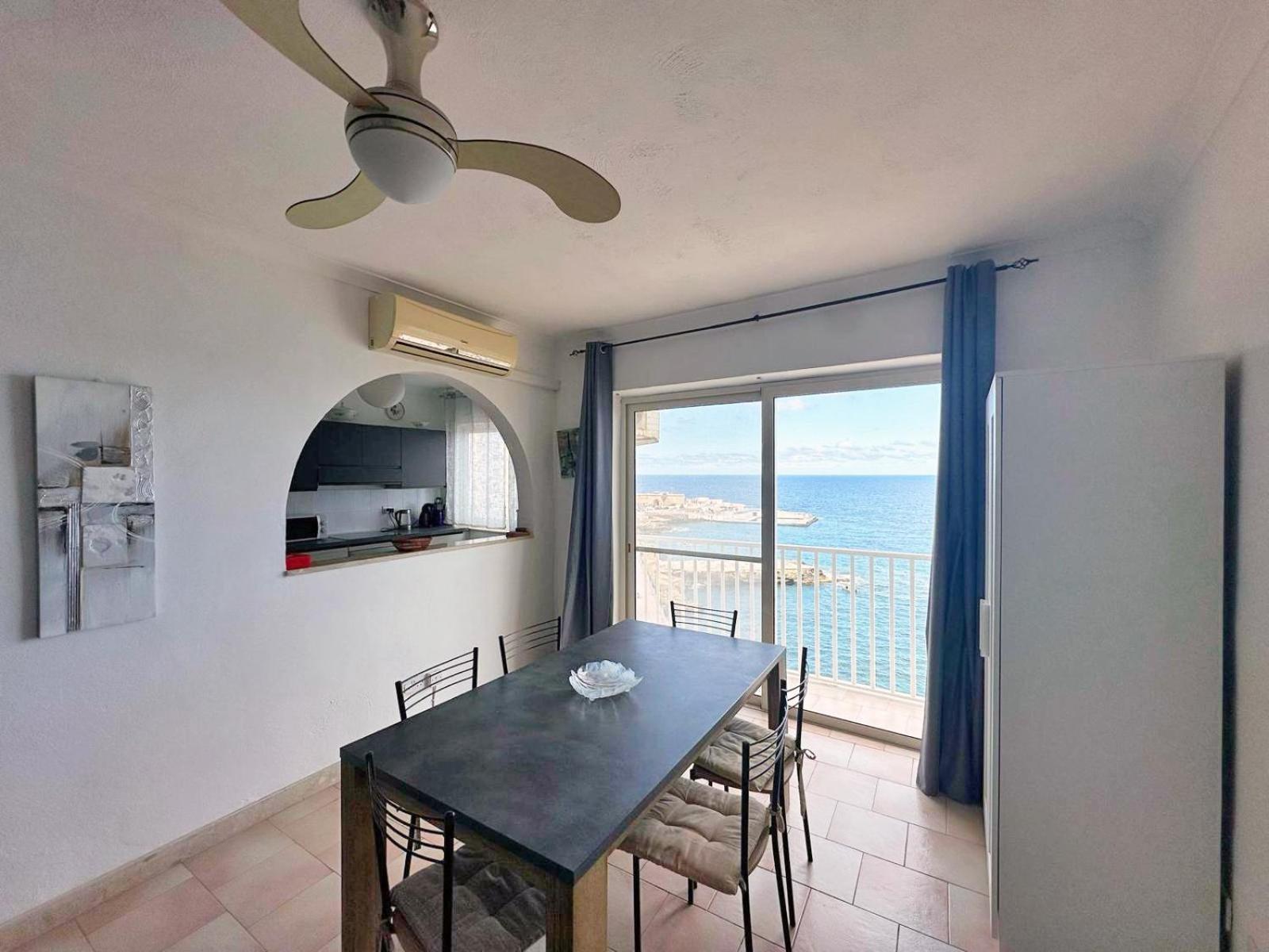 6Th Floor Seafront Apartment With Open Sea Views Sliema Exterior foto